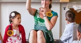 Merih bricht mit deutscher Tradition: Schweigefuchs wegen Ähnlichkeit mit Wolfgruß verboten